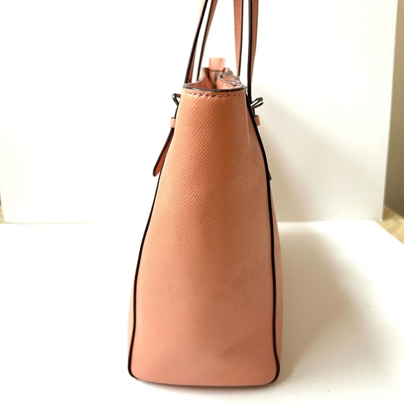 Coach Large Structured Pebble Tote w/Padded Tablet Compartment Excellent Cond. - Picture 9 of 16